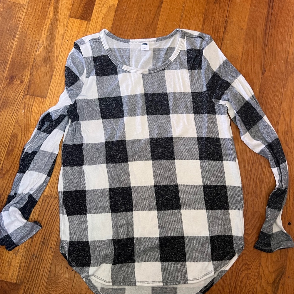 Old Navy Black and White Plaid Long Sleeve Shirt